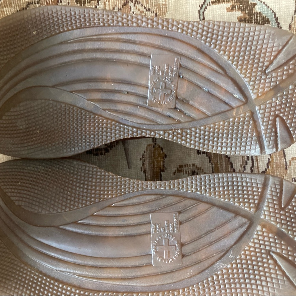 Dr. Martens Shoes - Picture 3 of 6